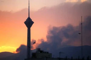 دانلود آهنگ ایرانم ایرانم حاجی حال یه ایران بده حمید صفت شایع یاس علی سورنا “ریمیکس برای ایران”