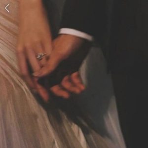 دانلود آهنگ شیشه و سنگ هایده کاری از هوش مصنوعی