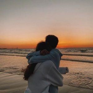 دانلود آهنگ آرون افشار و هایده من غم حرف های تو همه دنیای تو
