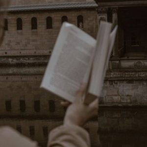 دانلود آهنگ غم فاصله  هایده – هوش مصنوعی – نسخه اصلی